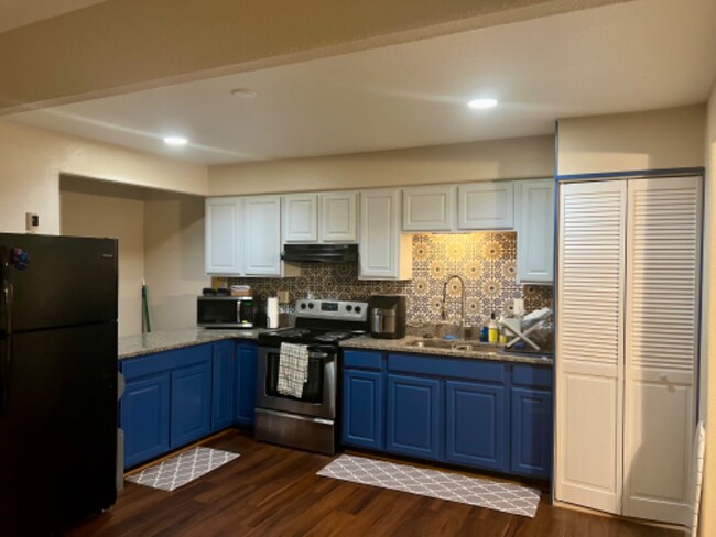 Building Photo - 5304 Snowmass Ct