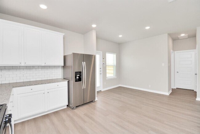 Building Photo - 4626 Aurora Bnd Dr