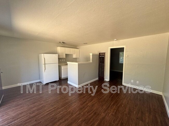 Building Photo - 2720 Forrest St