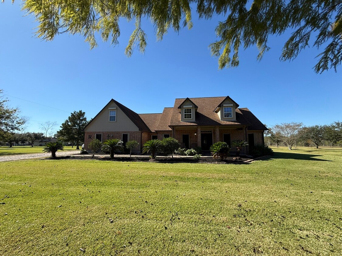 Foto principal - 5828 Avenue P