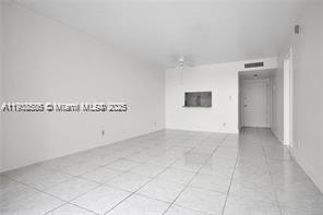 Foto del edificio - 2935 NE 163rd St