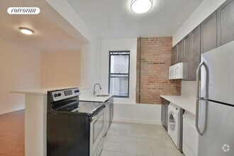 Building Photo - 530 W 123rd St