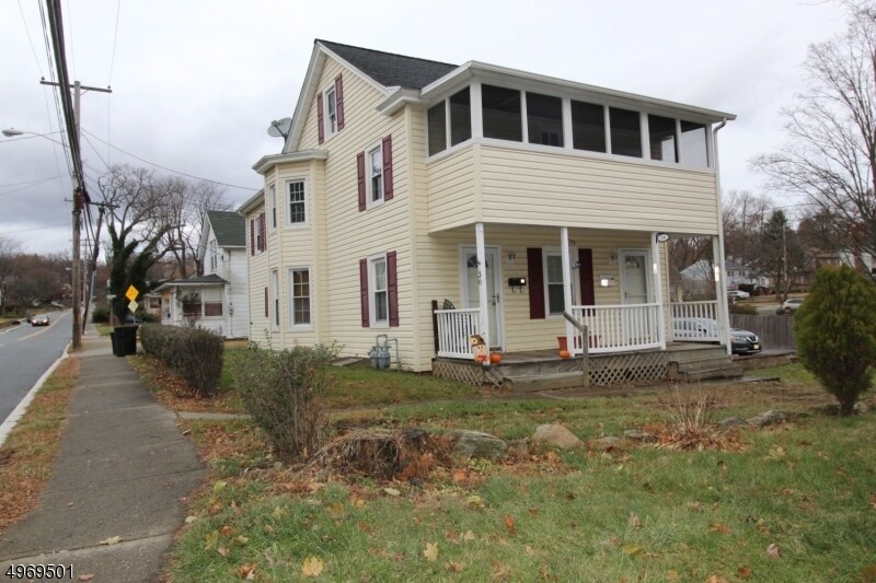 Foto principal - 30 White Meadow Ave