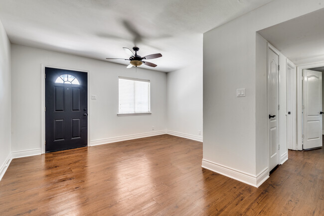 Living Room and Breakfast Area - 5612 Grover Ave