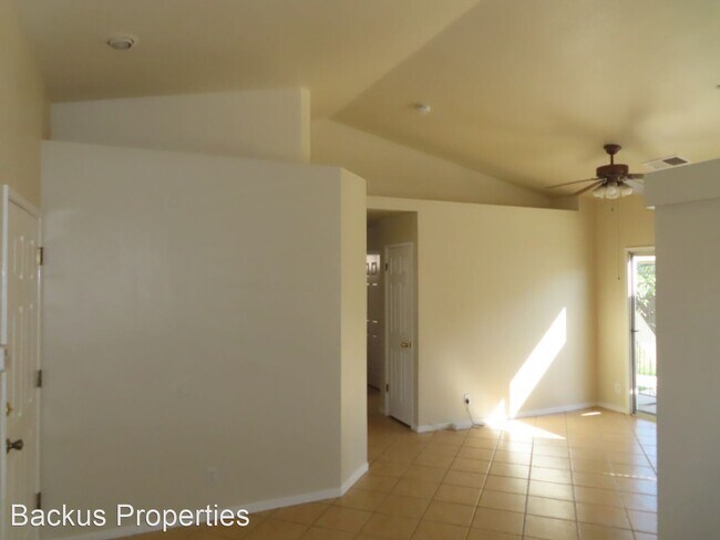 Building Photo - 3 br, 1 bath House - 1554 Boyle Court