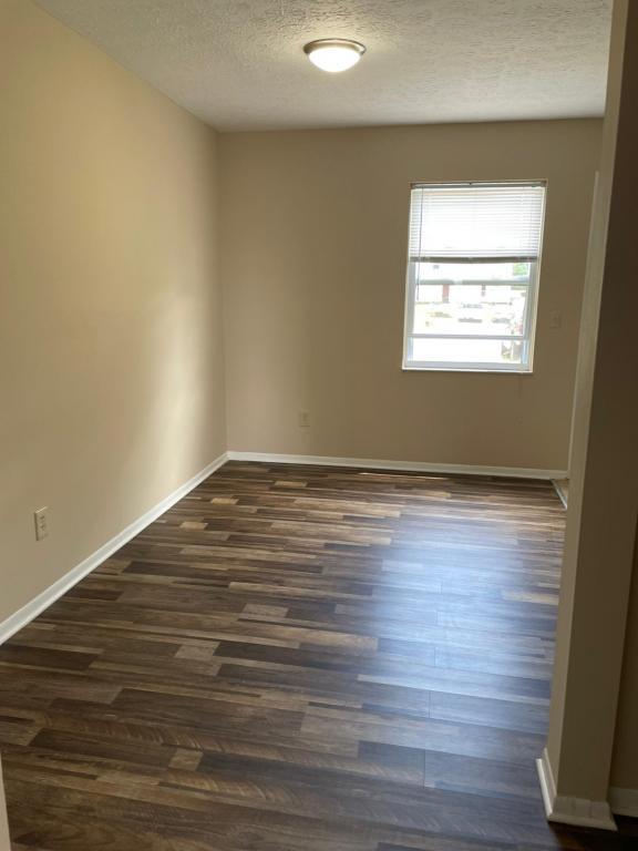 Building Photo - 2607 Sandbury Blvd