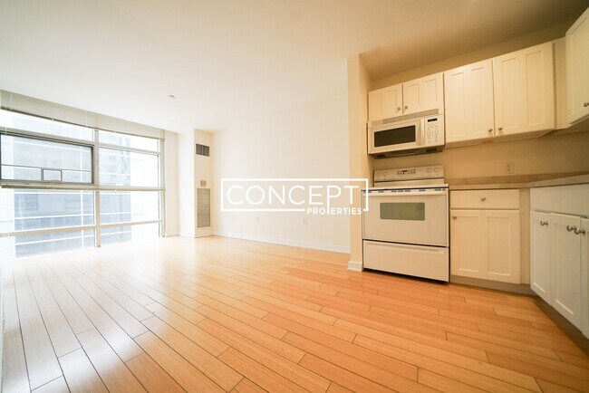 Building Photo - 40 Boylston St