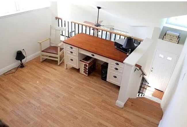 Foto del edificio - COMING SOON! 1 Bedroom + Loft Condo for Rent in Valencia!