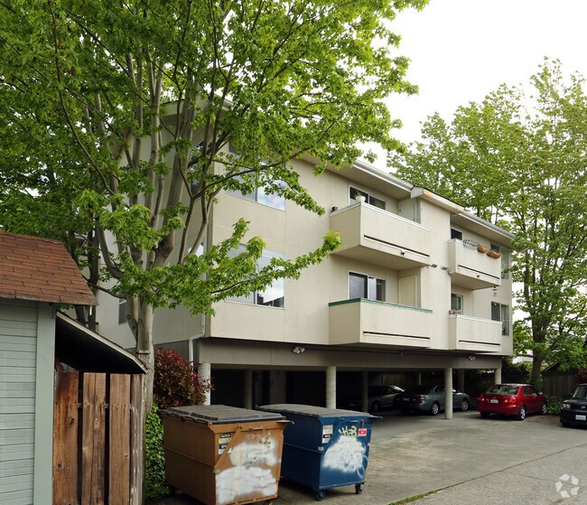 Building Photo - 1531 NW 61st St