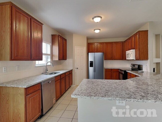 Building Photo - 517 Cassia Way