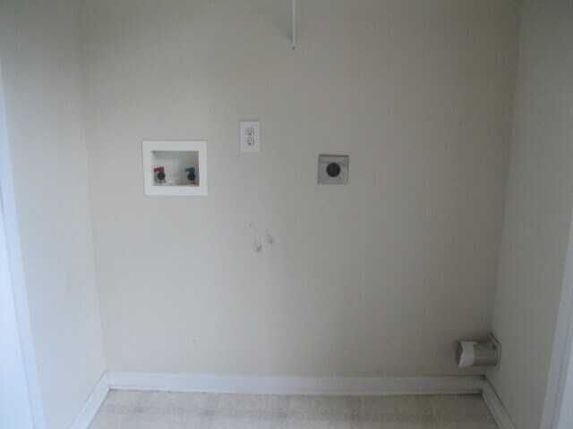 Foto del edificio - 1688 Camden Forrest Way