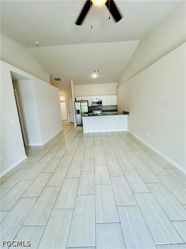 Foto del edificio - 4412 Skyline Blvd
