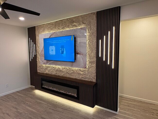 Building Photo - 4251 W Dayflower Dr