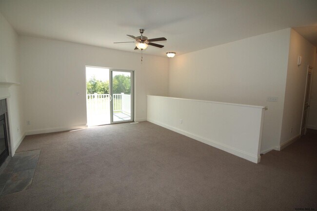 Foto del edificio - 17 Ver Planck Ln