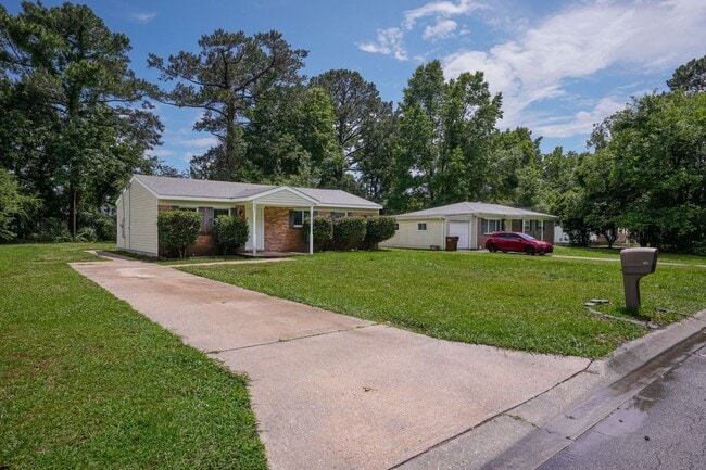 Building Photo - 105 Ramsey Dr
