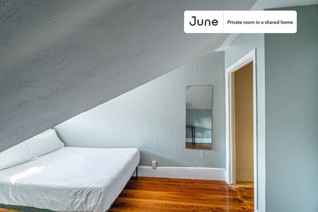 Foto del edificio - Room in Shared 6 bed/2 bath home in Allston