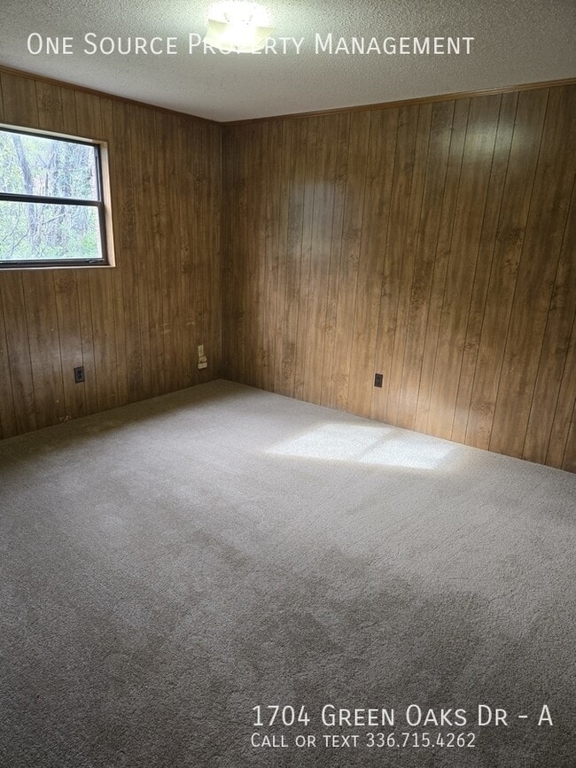 Foto del edificio - 1704 Green Oaks Dr SE