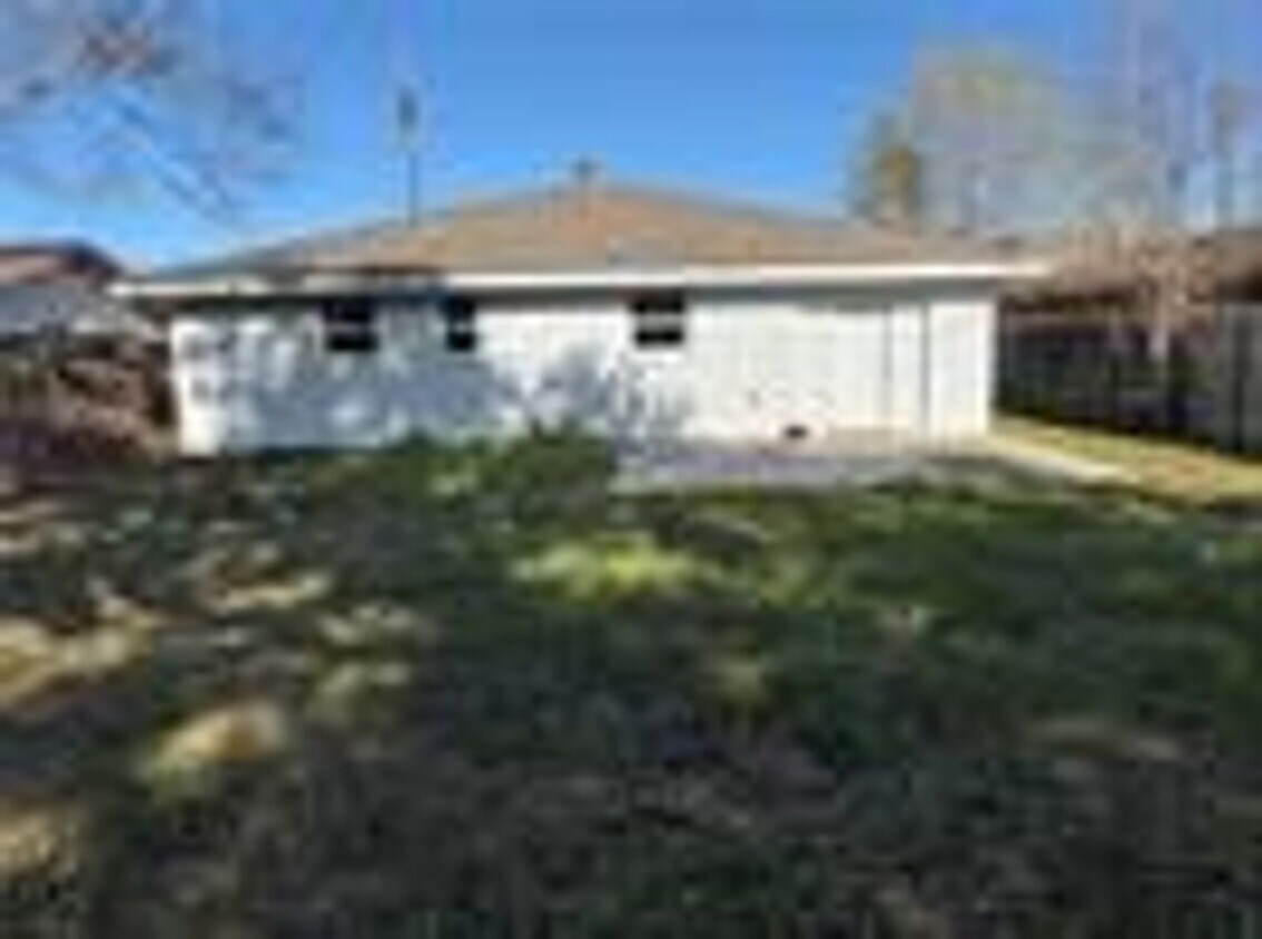 Foto del edificio - 3 Bedroom, 1.5 Bath Home