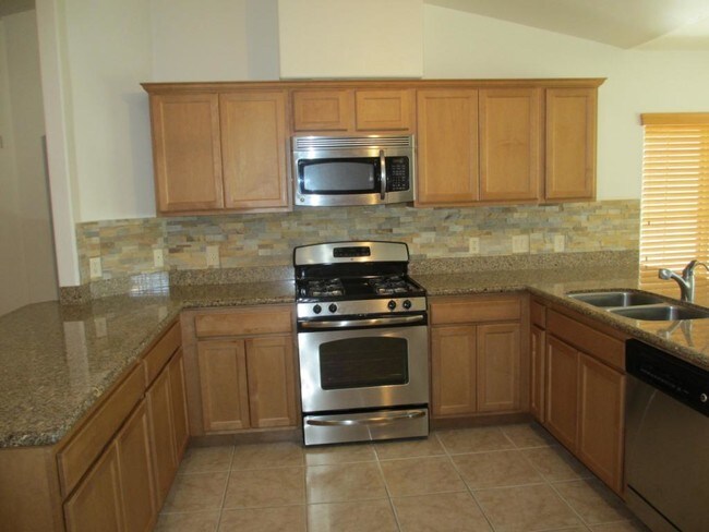 Building Photo - 2689 S Barkley Ranch Ave