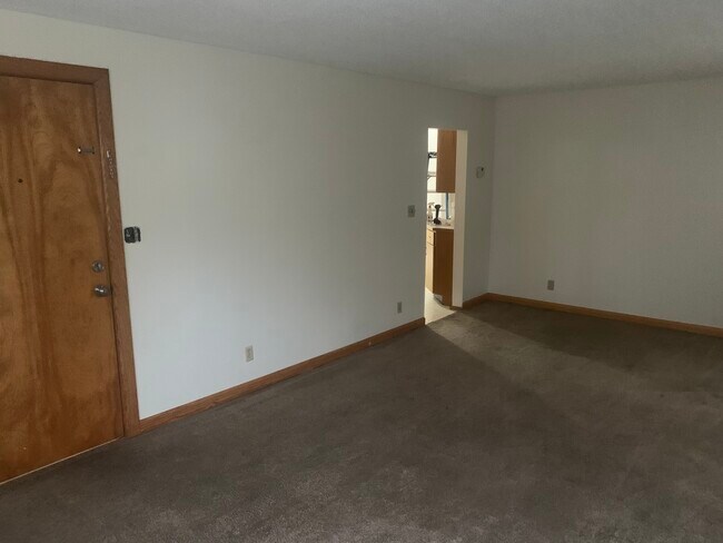 Living room - 147 Fairfield Ave