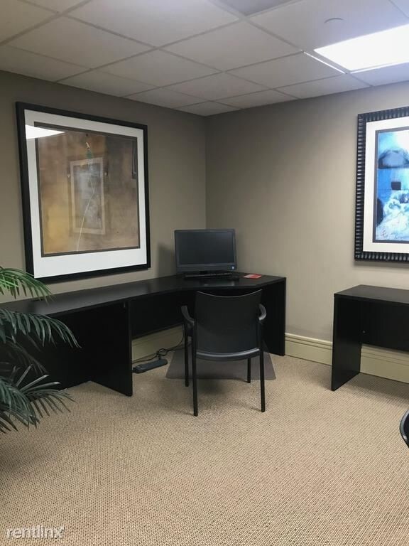 Foto del edificio - 880 N Pollard St