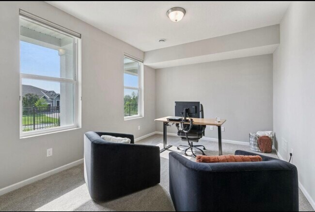 Foto del edificio - 5144 Hampton St NE
