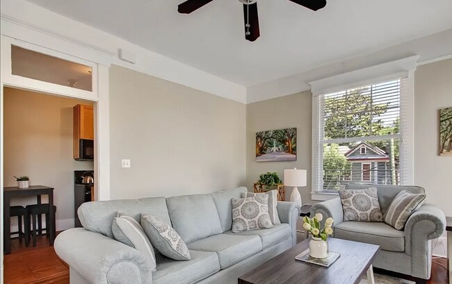 Foto del edificio - 315 E 38th St