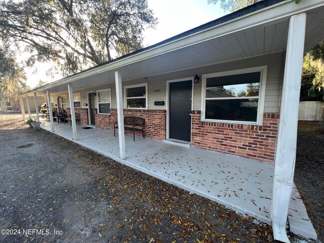 Foto del edificio - 3264 St Augustine Rd