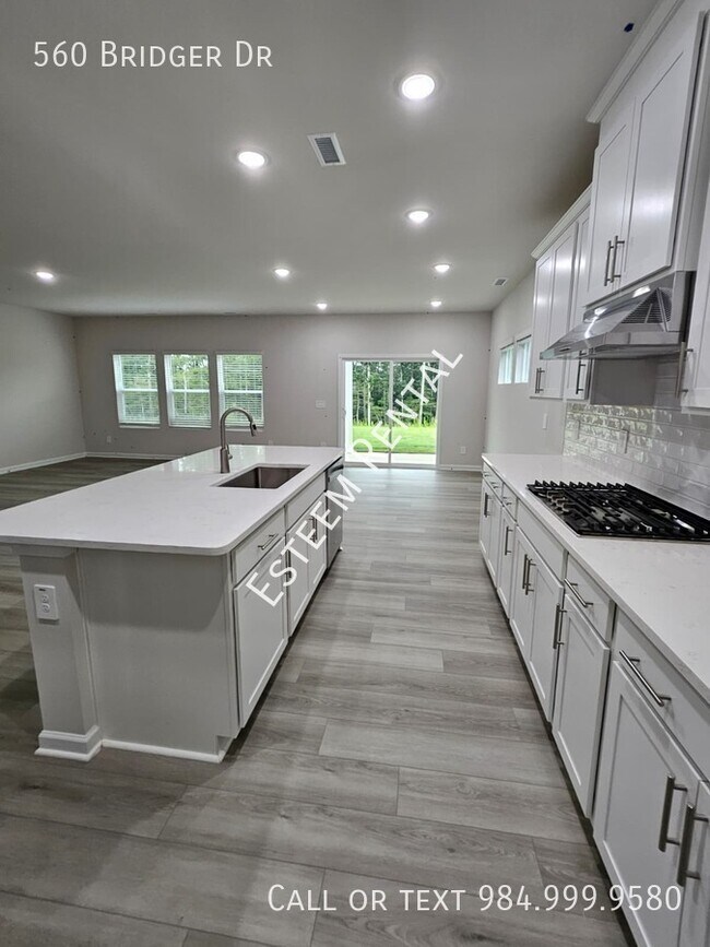 Foto del edificio - 560 Bridger Dr
