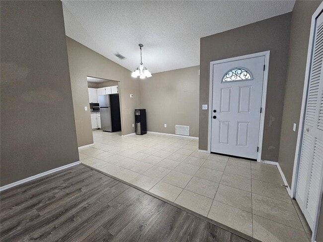 Building Photo - 1060 Dees Dr