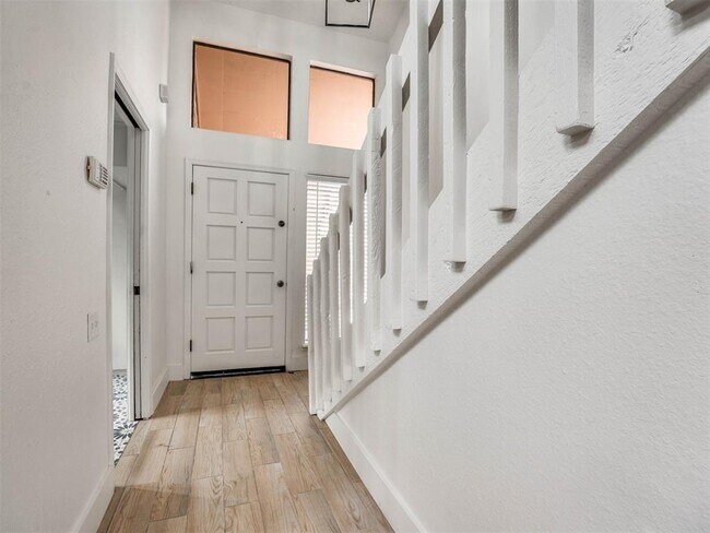 Foto del edificio - 4605 Dove Tree Ln