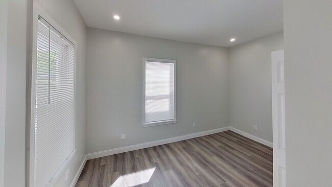 Foto del edificio - 23 Oakwood St