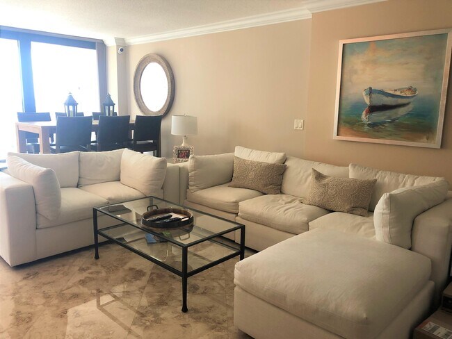 Foto del edificio - 3400 N Ocean Dr