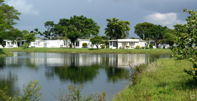 Building Photo - Coral Cay Plantation