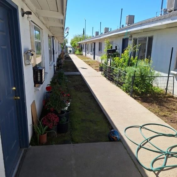 Building Photo - 3 E San Joaquin St