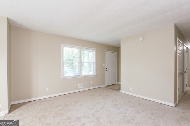 Foto del edificio - 418 Smyrna Powder Springs Rd SW