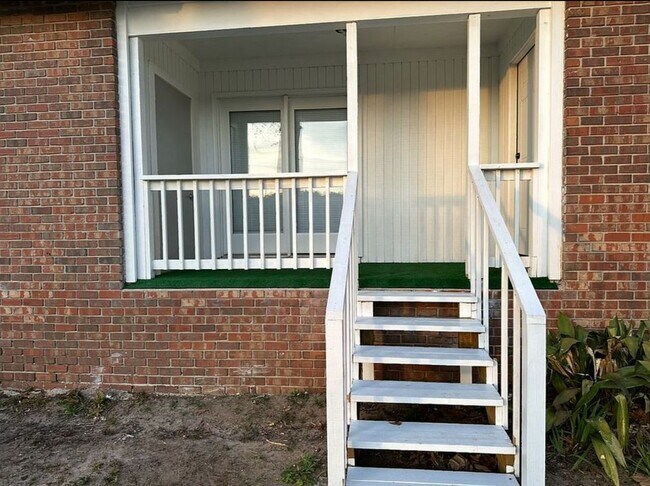 Foto del edificio - 1957 Darryl Dr