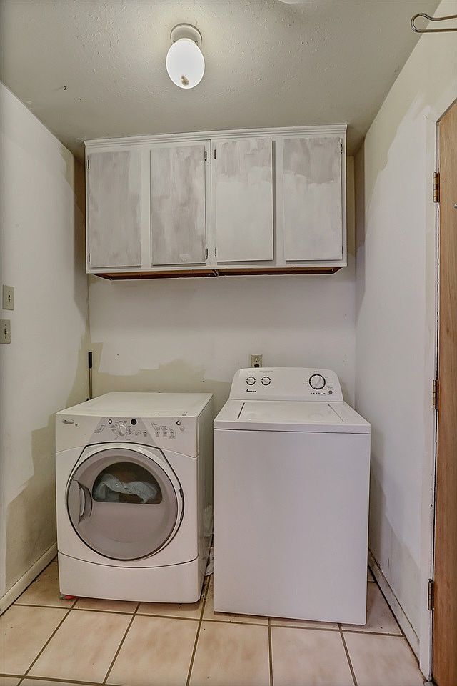 Foto del edificio - 1403 Tanglewood Dr