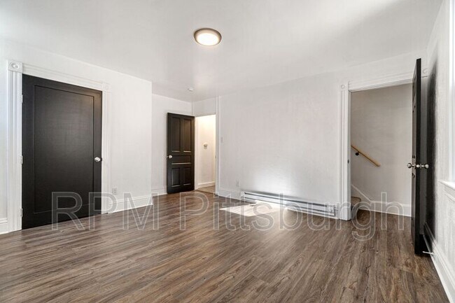 Foto del edificio - 3316 Brighton Rd