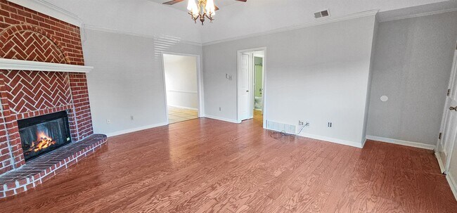 Building Photo - 4299 Gin Wade Cove