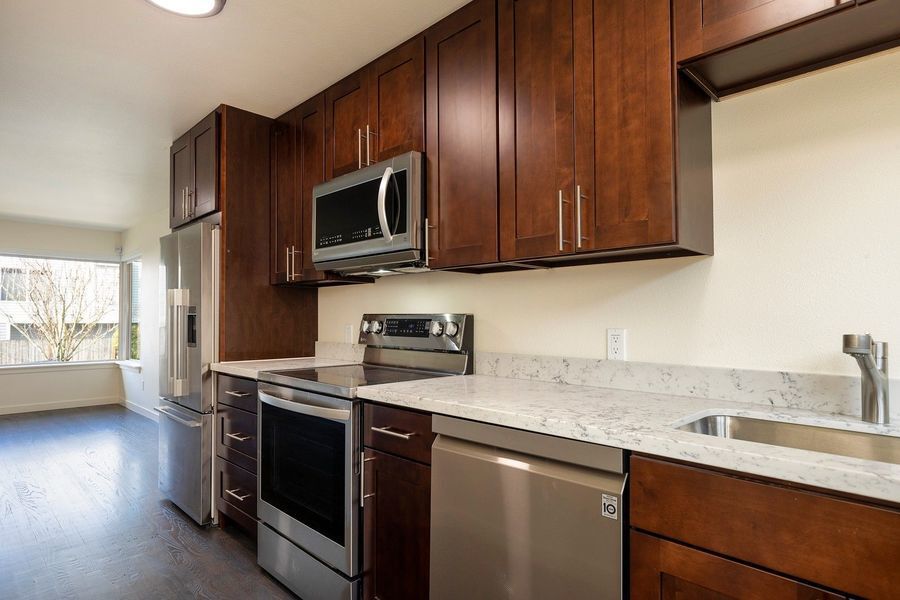 Primary Photo - Spacious 2 Bed, 1 Bath in Ballard - Enjoy ...
