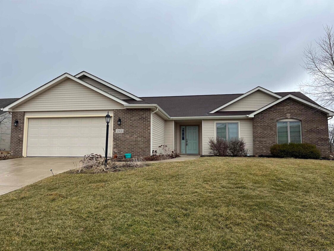 2101 Highlander Dr, Warsaw, IN 46580 House Rental in Warsaw, IN