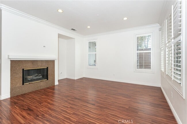 Building Photo - 38 Eaglecreek