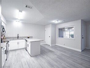 Building Photo - 817 Mantis Way