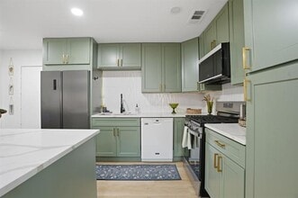 Building Photo - 1513 Japonica Ln