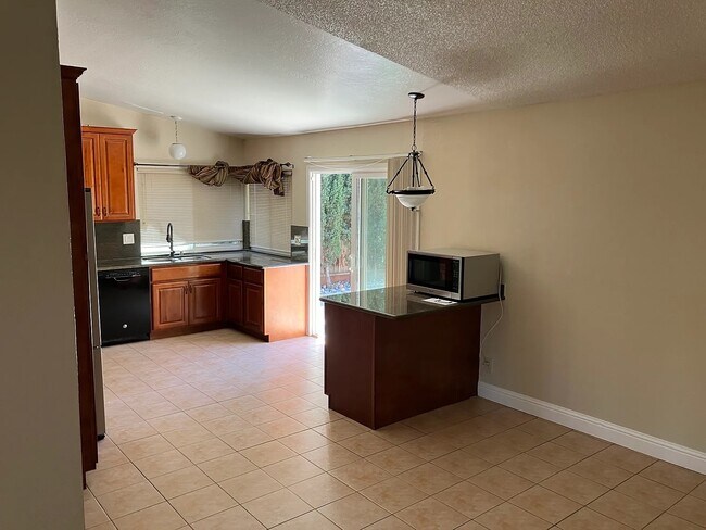 Foto del edificio - 2845 Alwood Ct