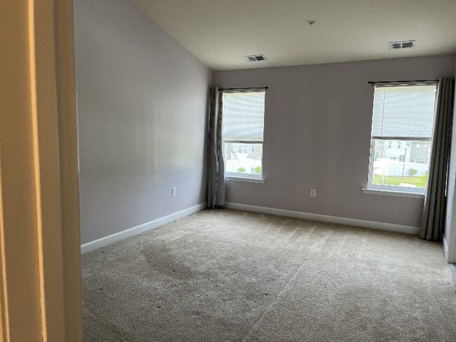 Foto del edificio - 378 English Oak Ln