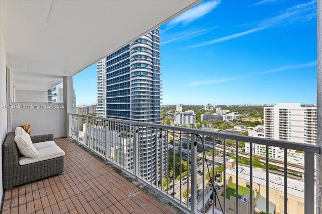 Foto del edificio - 1250 S Miami Ave