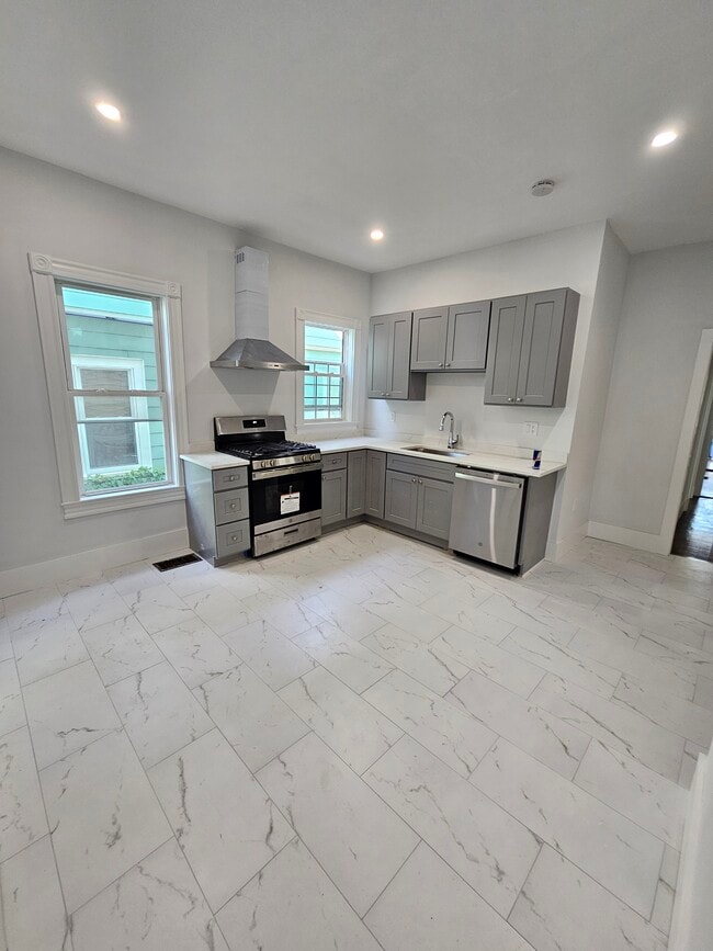 Cocina - 30 Msgr Patrick J Lydon Way