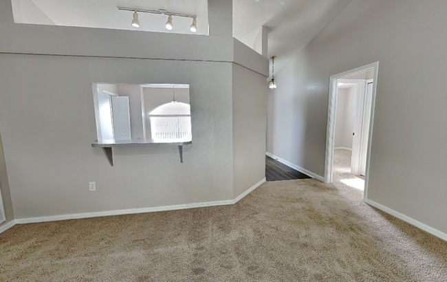 Foto del edificio - 165 Kings Pond Ave